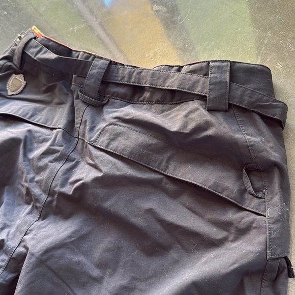 Burton Snowboarding Pants - Picture 11 of 12